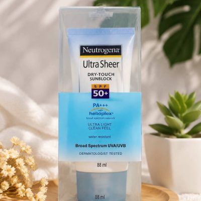 Neutrogena Ultra Sheer Dry-Touch Sunblock SPF 50+ (88ml)